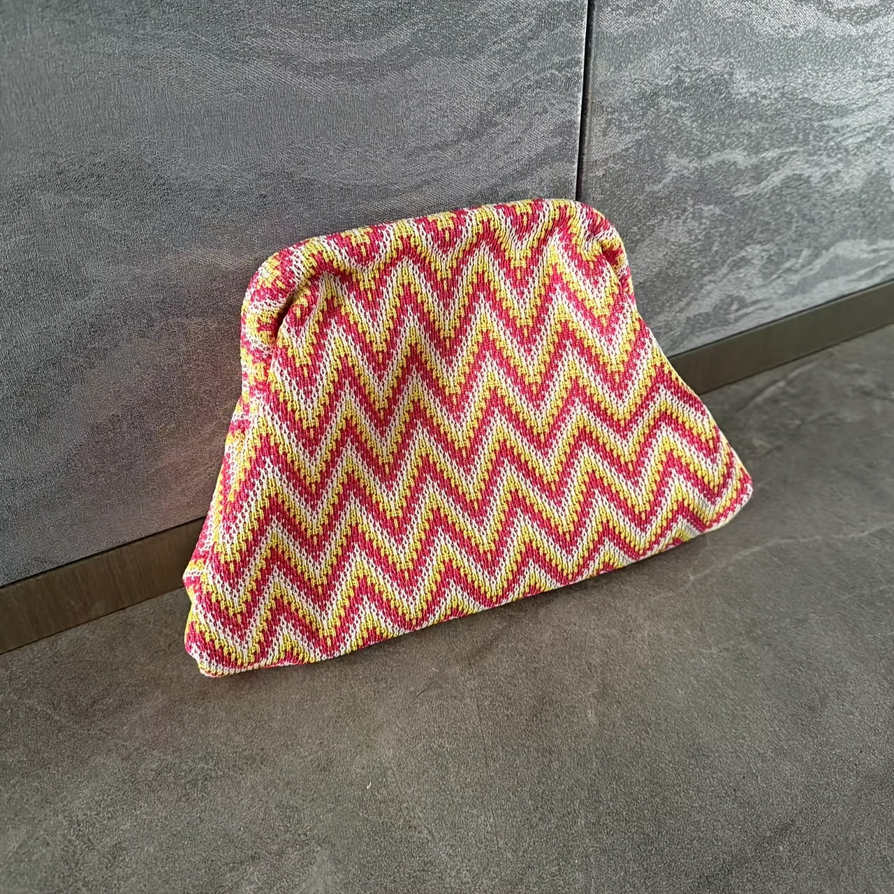Beauty case portatile in maglia a grande capacità per trucchi e accessori